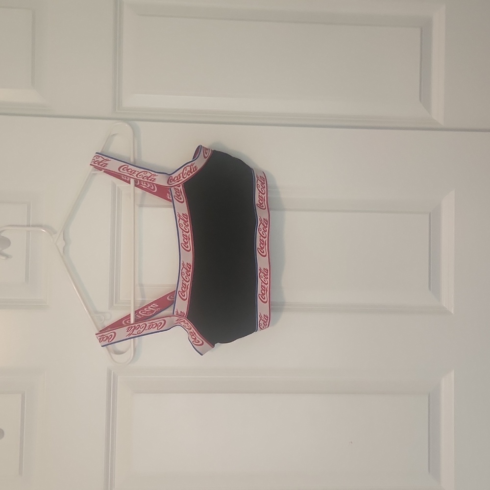 Coca cola top